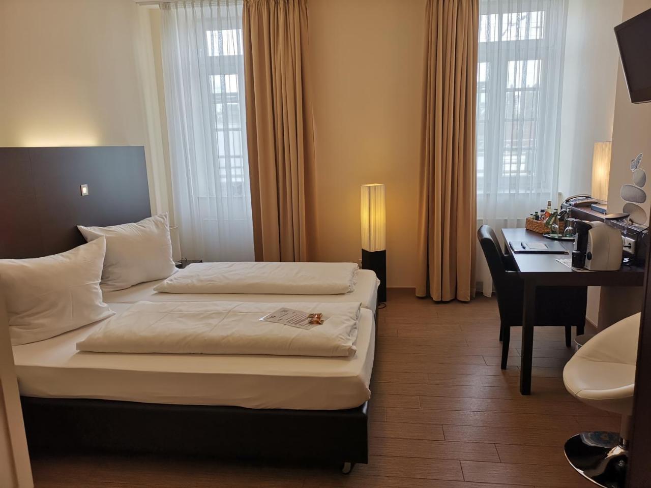 Hotel Stadt Steinheim Steinheim  Екстериор снимка